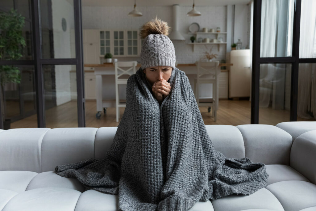 comment isoler porte maison pour lutter contre le froid