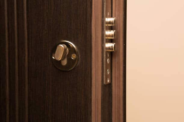 porte serrure sécurité
