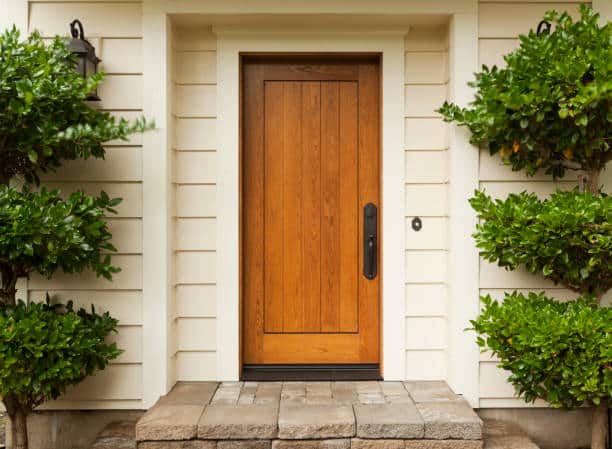 Maison avec porte d’entrée contemporaine bois, style minimaliste